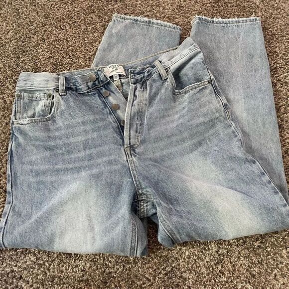 Denim - Womens high waisted distressed boyfriend jeans. Size 28. Never worn.